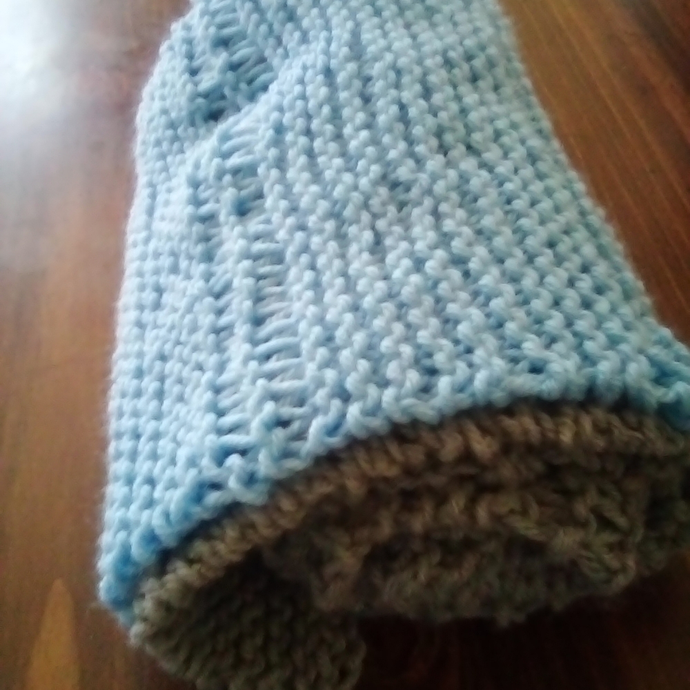 Handmade scarf - Picture 2 of 3